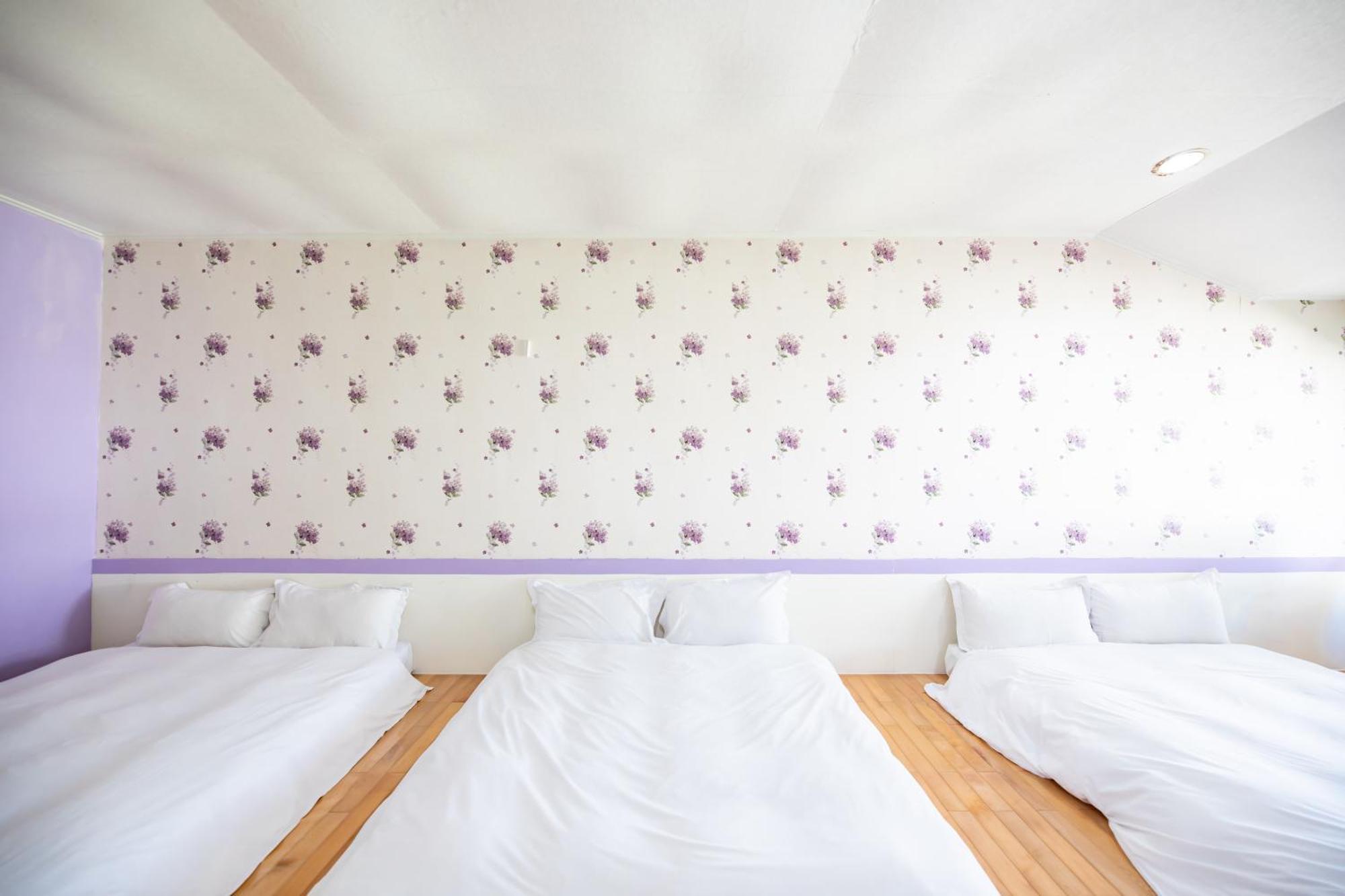 Lovestar Lakeside Hotel - Stars Building หนานวาน ห้อง รูปภาพ